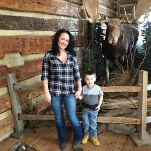 Meet your Posher, Mandy